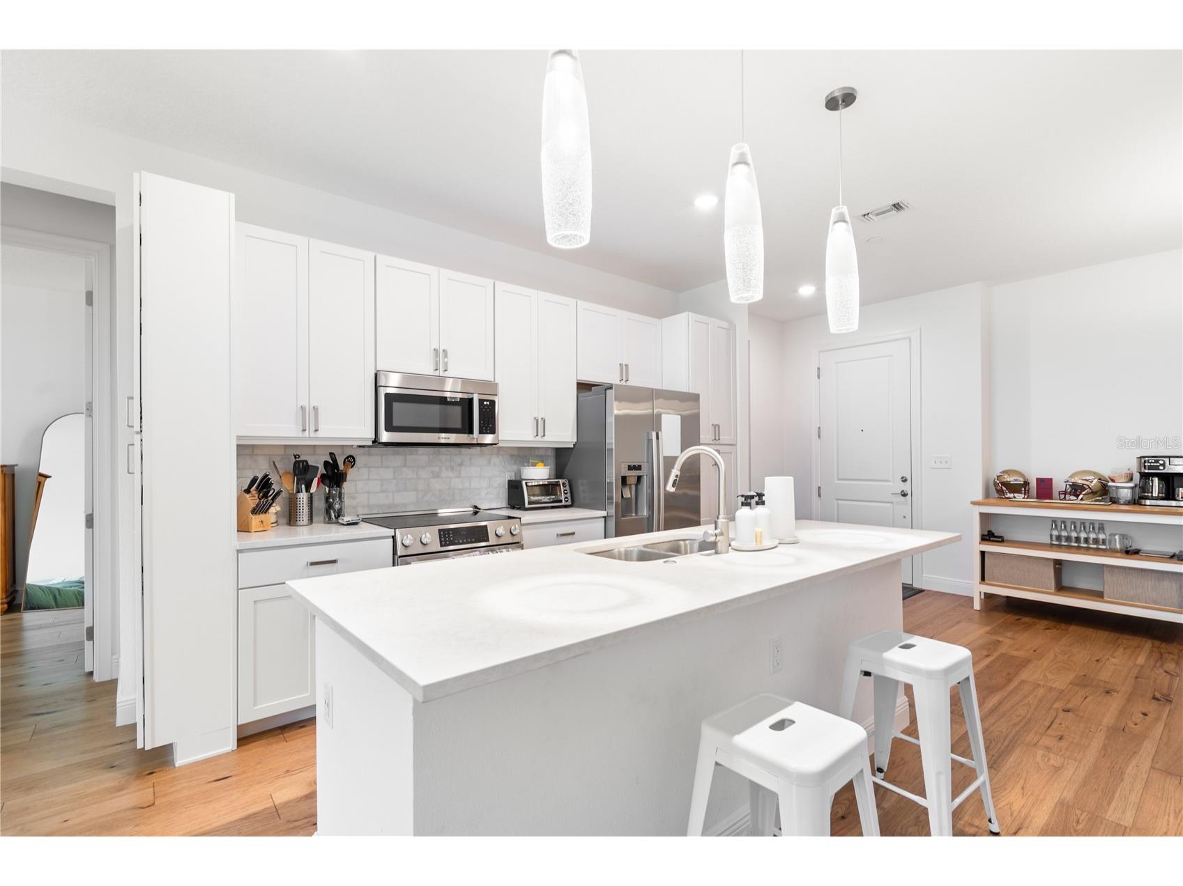 644 3rd Avenue S #303 Saint Petersburg FL 33701 TB8481819 image6