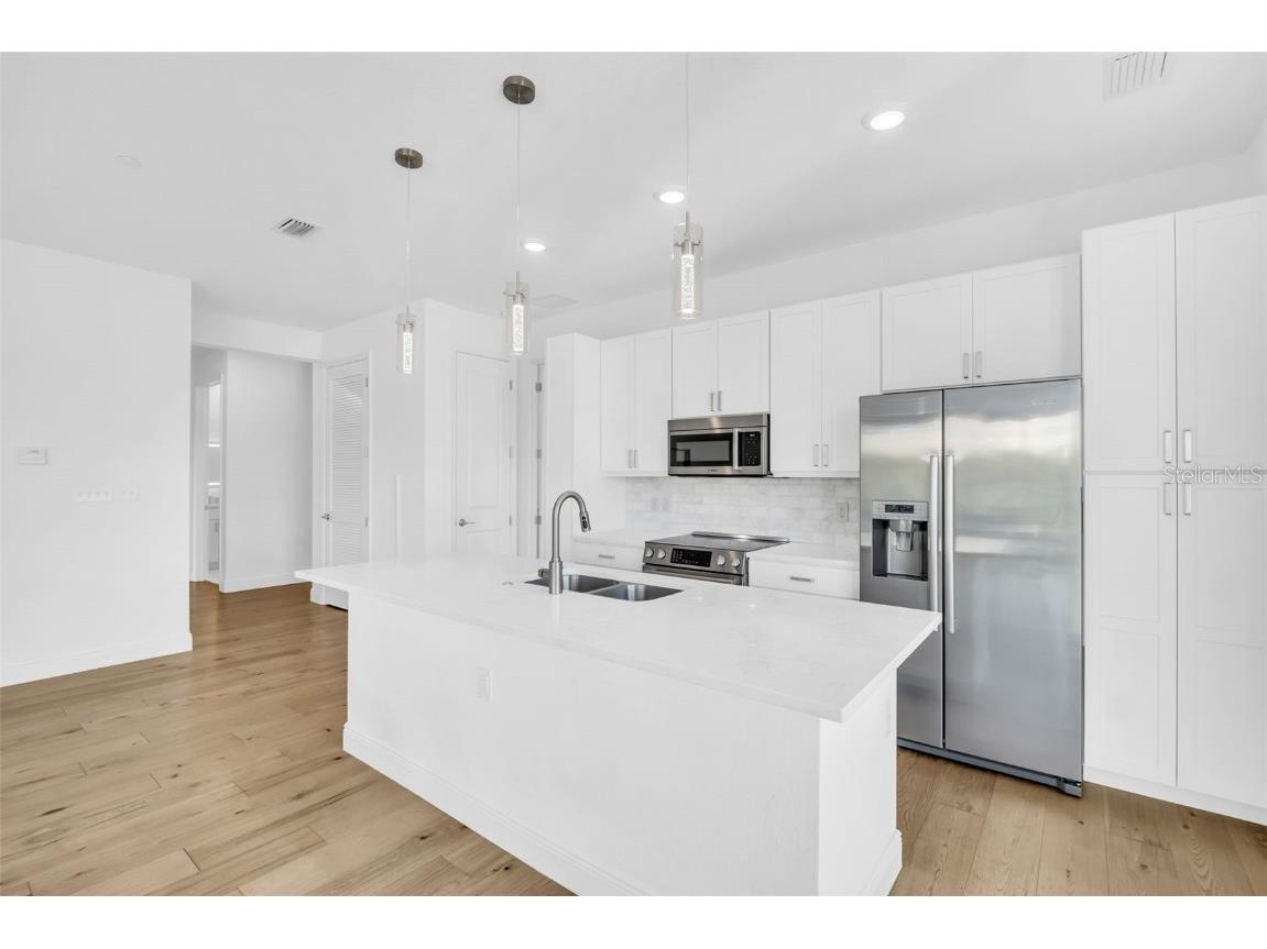 644 3rd Avenue S #305 Saint Petersburg FL 33701 TB8422750 image10