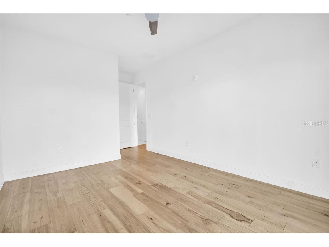 644 3rd Avenue S #305 Saint Petersburg FL 33701 TB8422750 image13