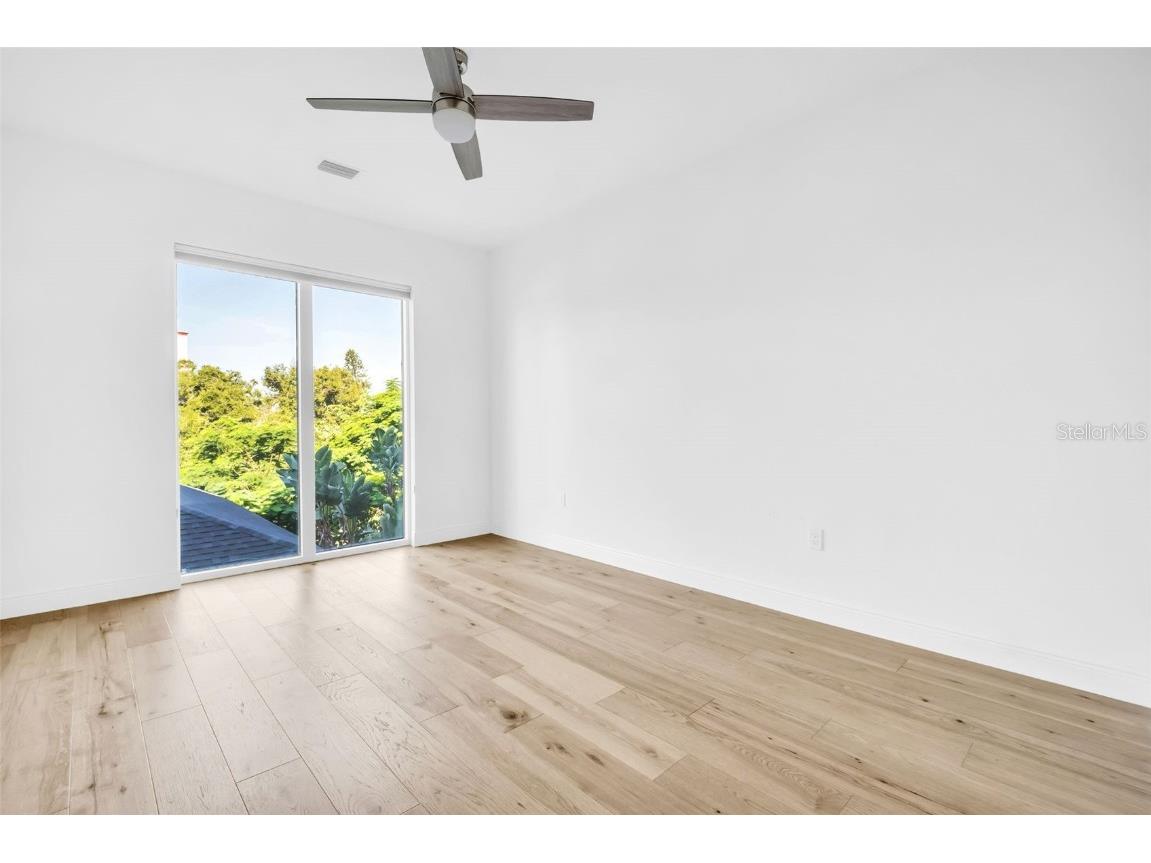 644 3rd Avenue S #305 Saint Petersburg FL 33701 TB8422750 image14