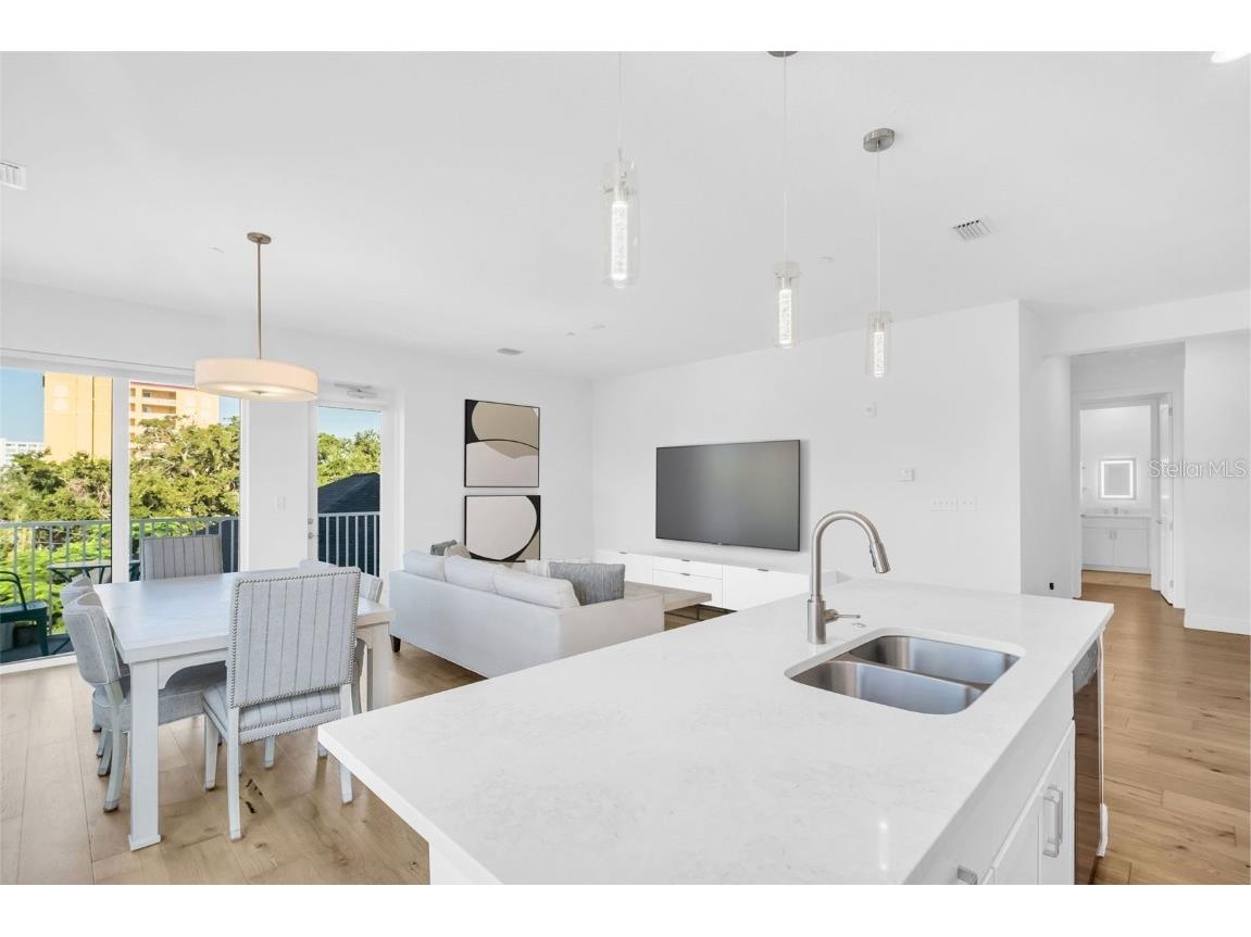 644 3rd Avenue S #305 Saint Petersburg FL 33701 TB8422750 image2