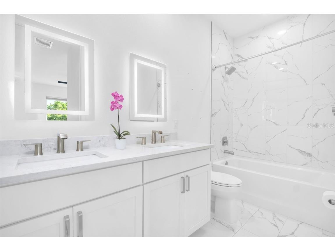 644 3rd Avenue S #305 Saint Petersburg FL 33701 TB8422750 image23