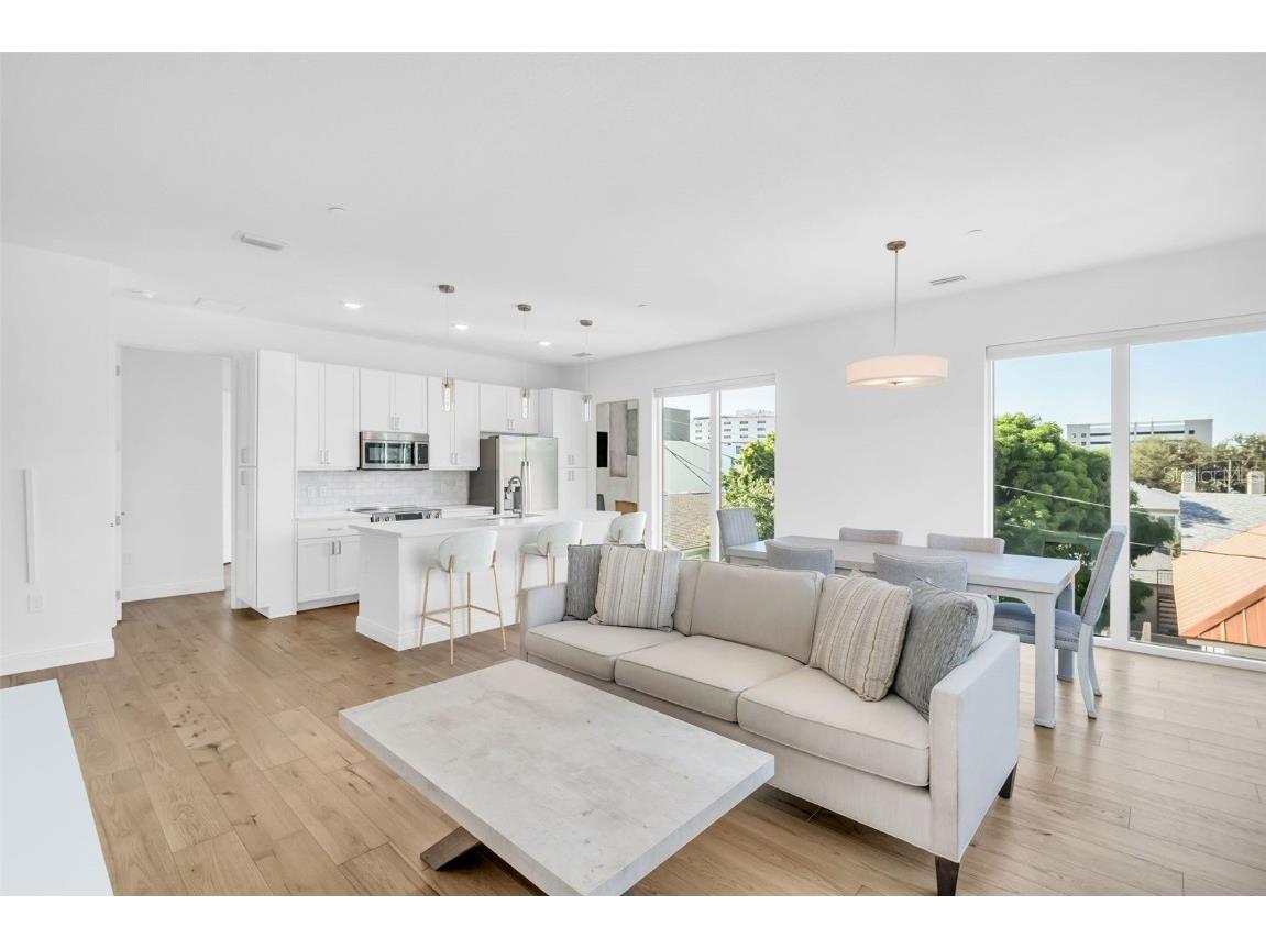 644 3rd Avenue S #305 Saint Petersburg FL 33701 TB8422750 image5