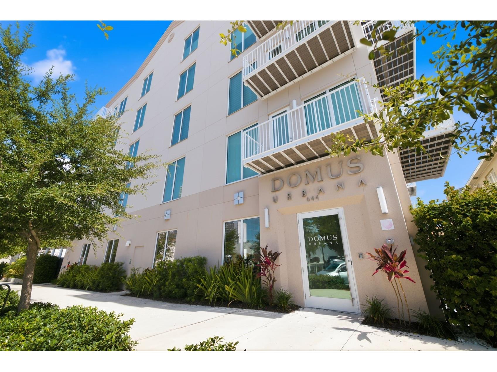 644 3rd Avenue S #403 Saint Petersburg FL 33701 TB8531364 image1