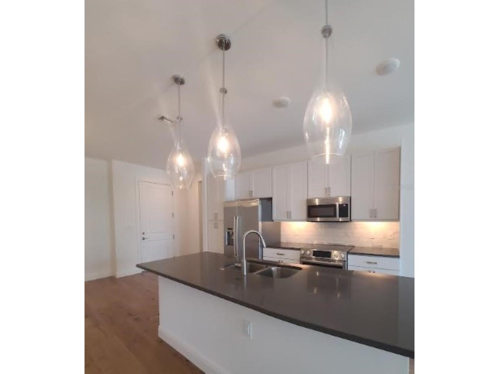 644 3rd Avenue S #408 Saint Petersburg FL 33701 TB8513855 image18