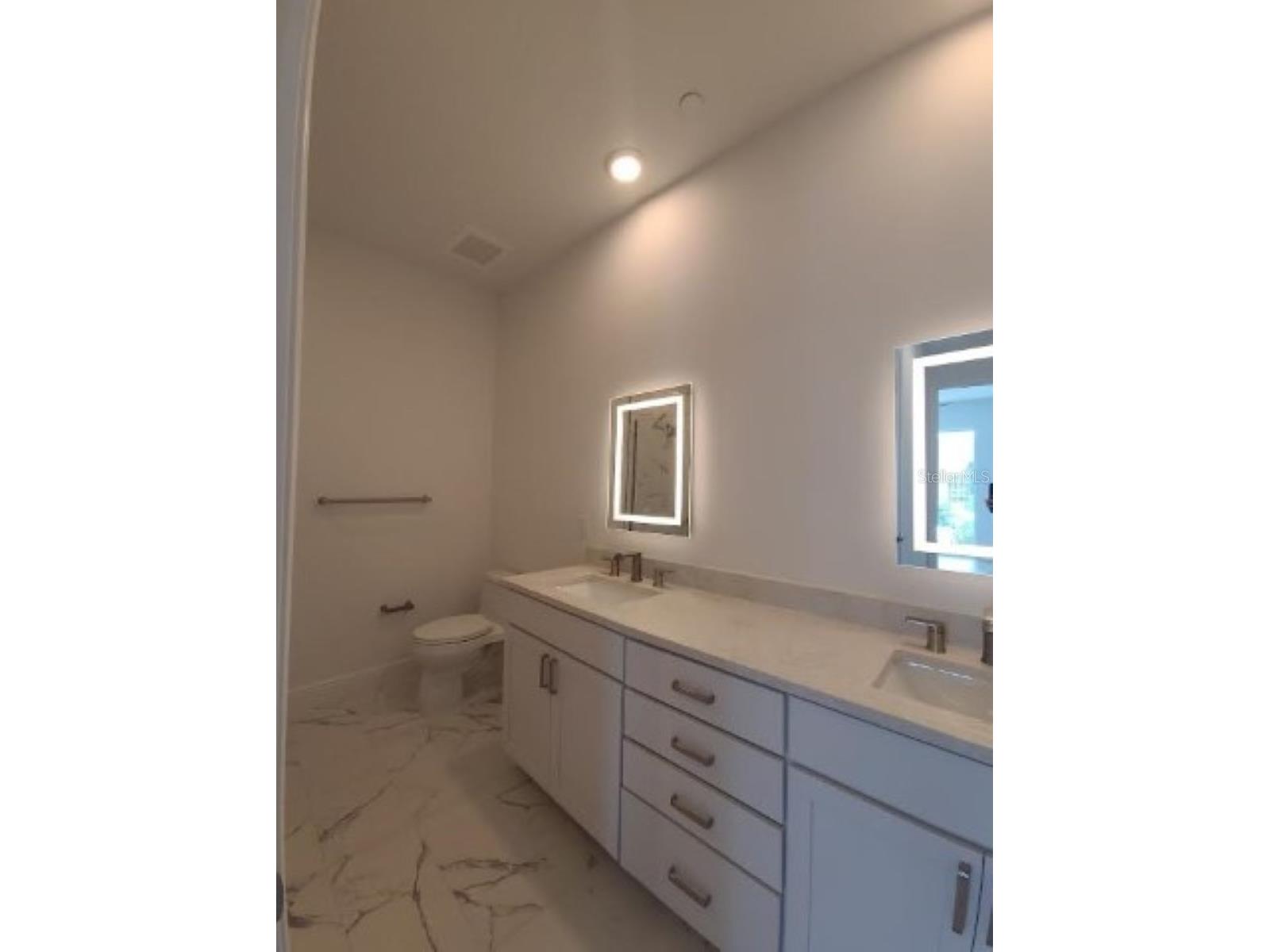 644 3rd Avenue S #408 Saint Petersburg FL 33701 TB8513855 image36
