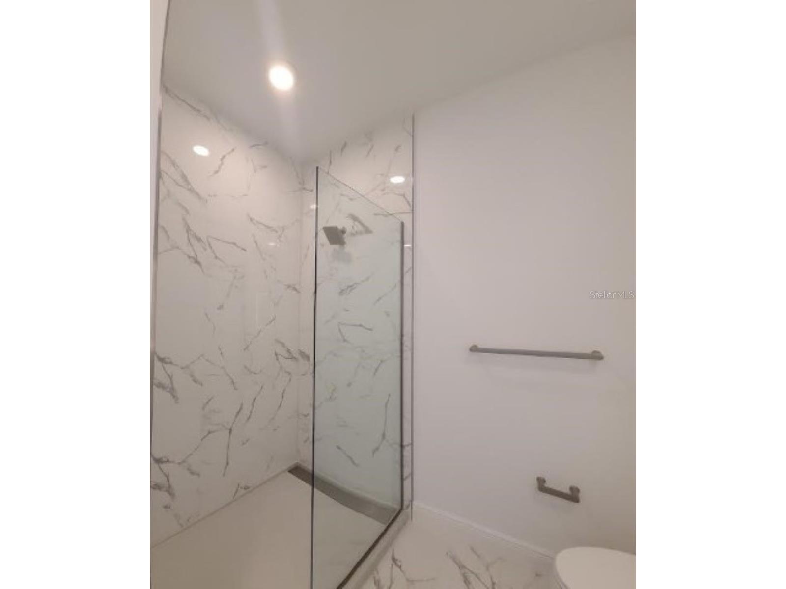 644 3rd Avenue S #408 Saint Petersburg FL 33701 TB8513855 image38