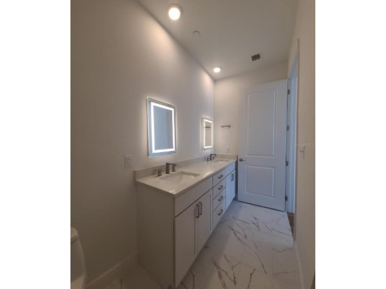 644 3rd Avenue S #408 Saint Petersburg FL 33701 TB8513855 image39