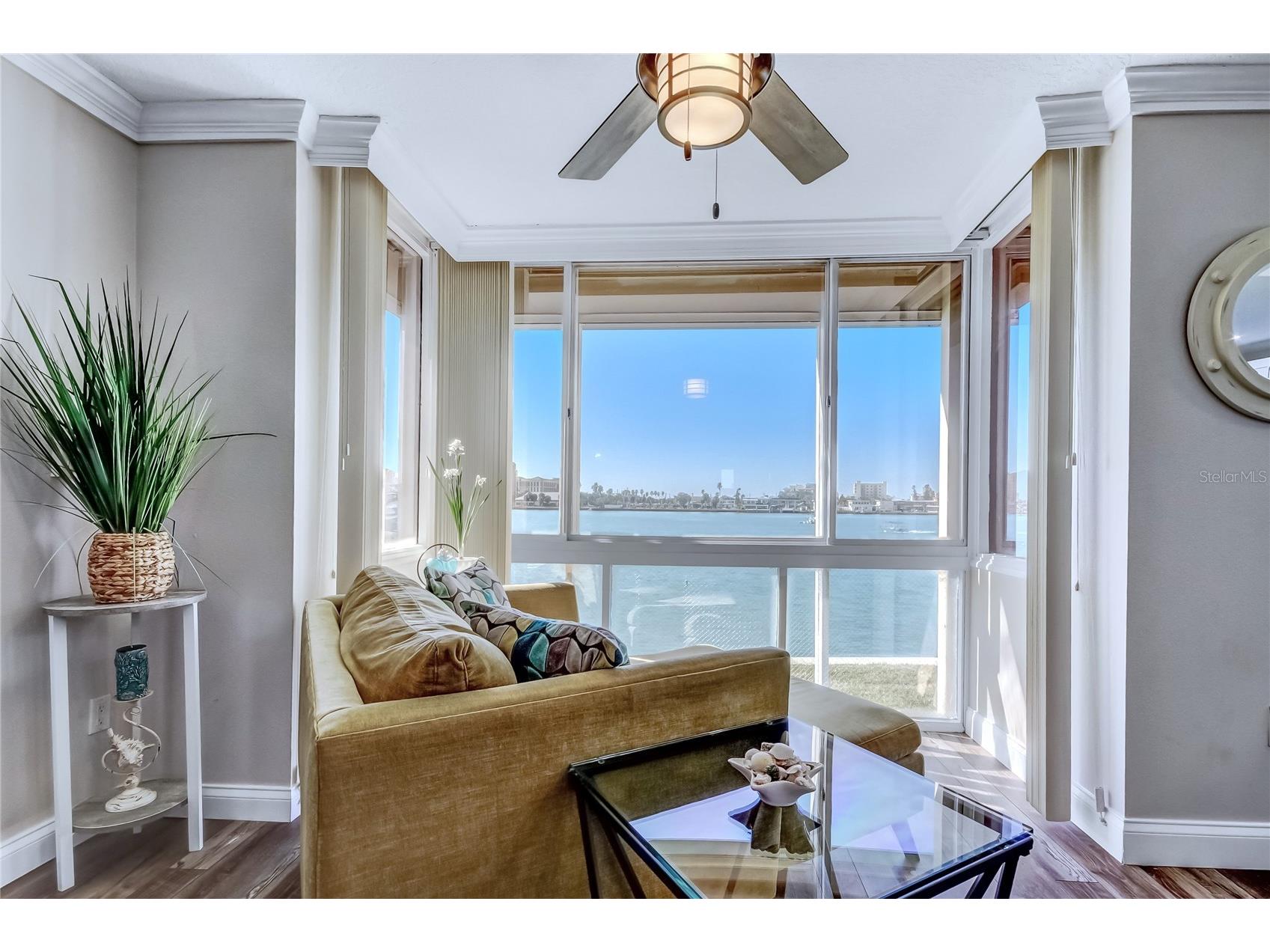 644 Island Way #101 Clearwater Beach FL 33767 - MANDALAY CHANNEL TB8461679 image1