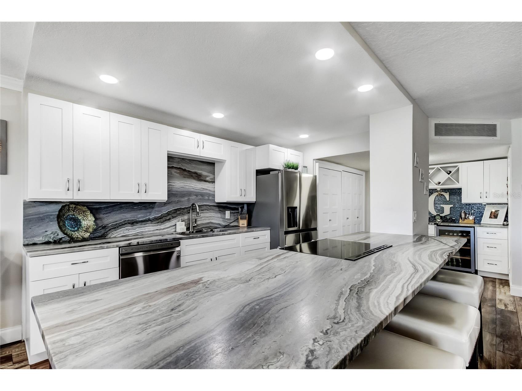 644 Island Way #101 Clearwater Beach FL 33767 - MANDALAY CHANNEL TB8461679 image13