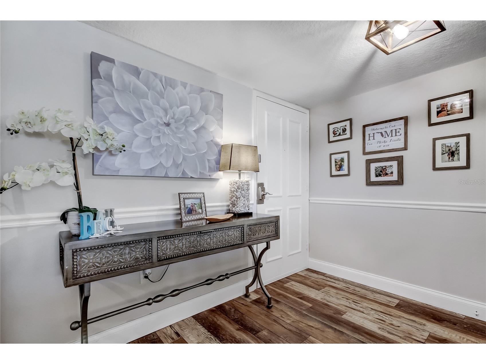644 Island Way #101 Clearwater Beach FL 33767 - MANDALAY CHANNEL TB8461679 image3