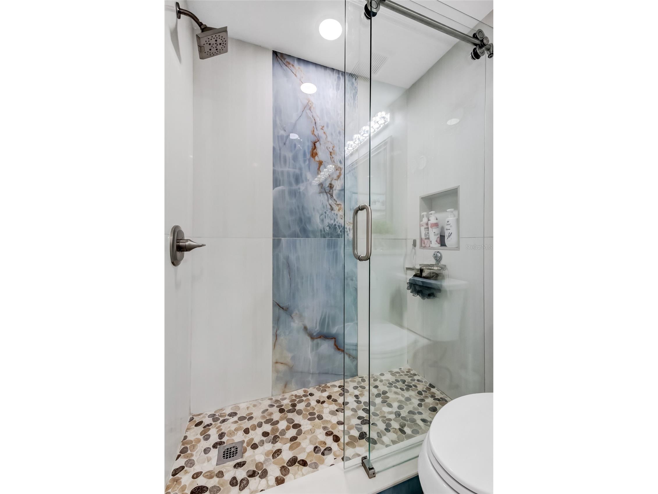 644 Island Way #101 Clearwater Beach FL 33767 - MANDALAY CHANNEL TB8461679 image35
