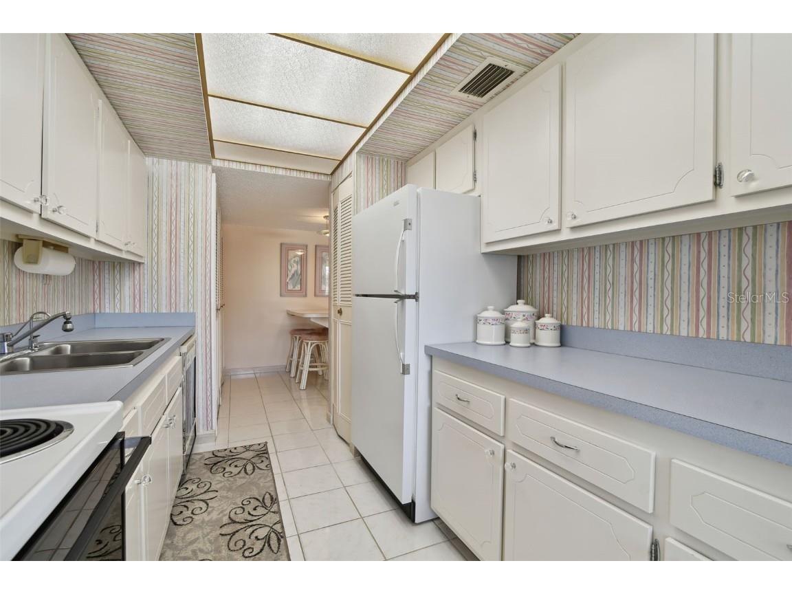 644 Island Way #206 Clearwater Beach FL 33767 - MANDALAY CHANNEL TB8346129 image11