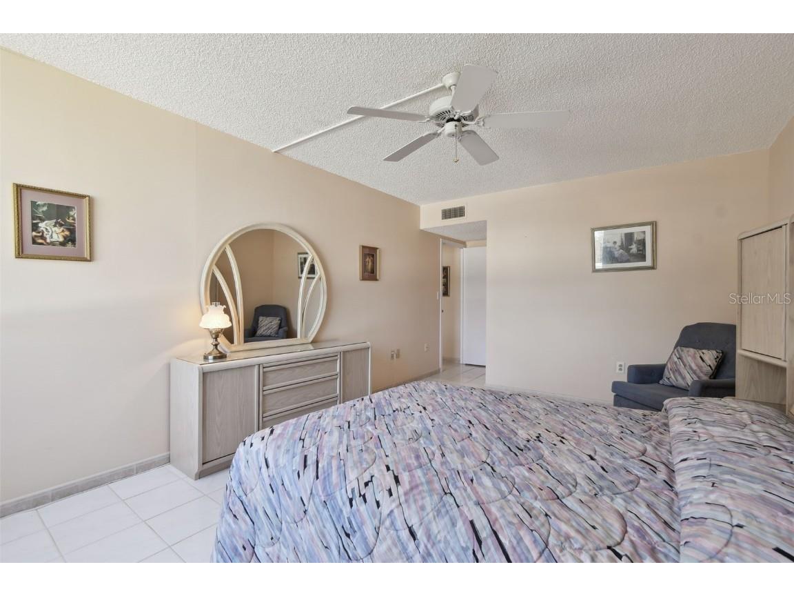 644 Island Way #206 Clearwater Beach FL 33767 - MANDALAY CHANNEL TB8346129 image24