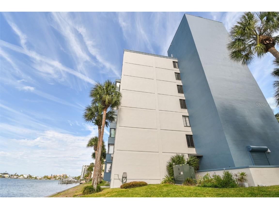 644 Island Way #206 Clearwater Beach FL 33767 - MANDALAY CHANNEL TB8346129 image45