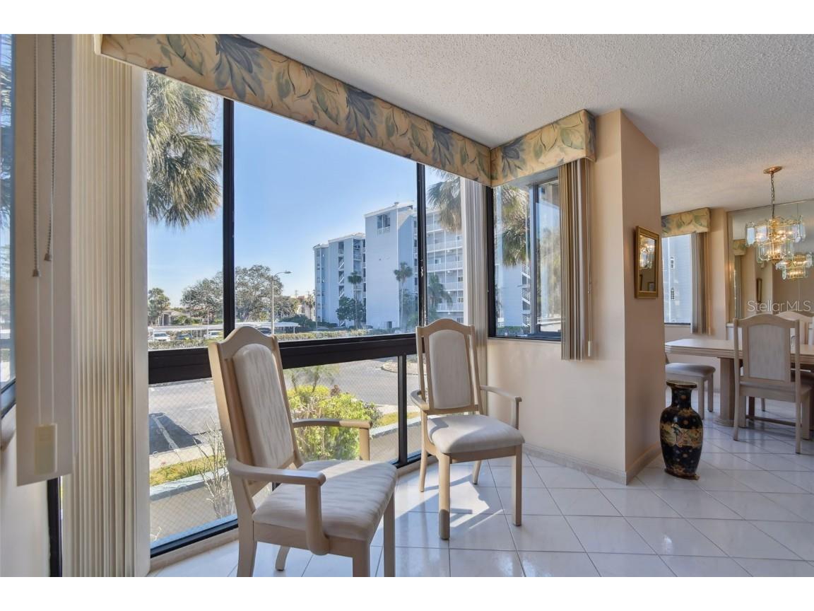 644 Island Way #206 Clearwater Beach FL 33767 - MANDALAY CHANNEL TB8346129 image5