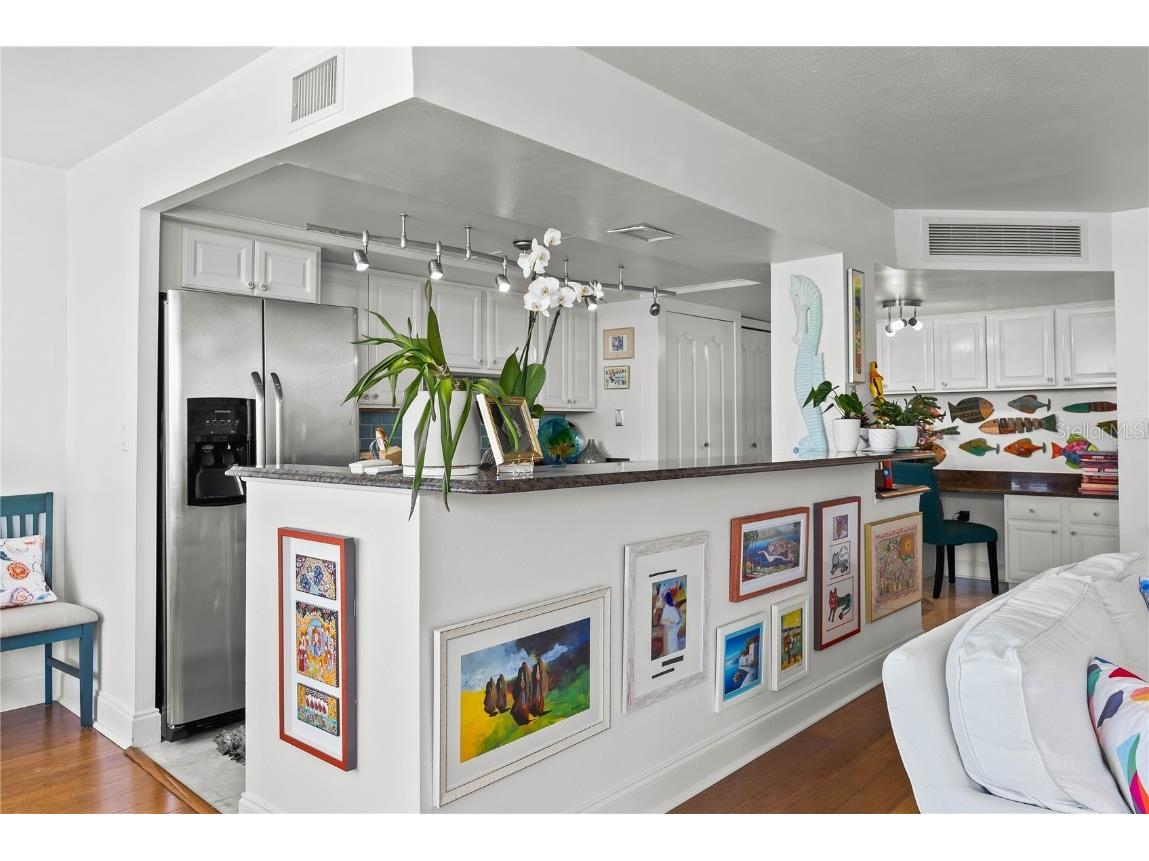 644 Island Way #304 Clearwater Beach FL 33767 - GULF OF AMERICA TB8454412 image8