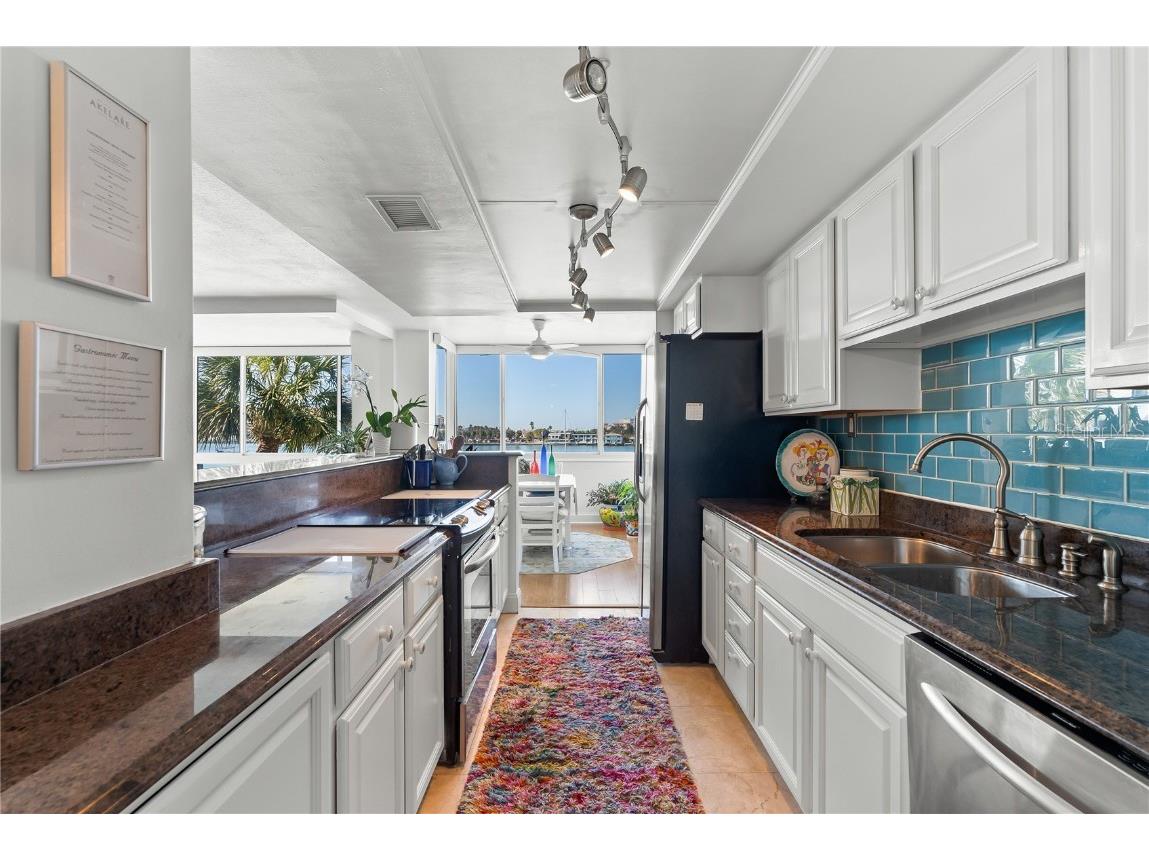 644 Island Way #304 Clearwater Beach FL 33767 - GULF OF AMERICA TB8454412 image9
