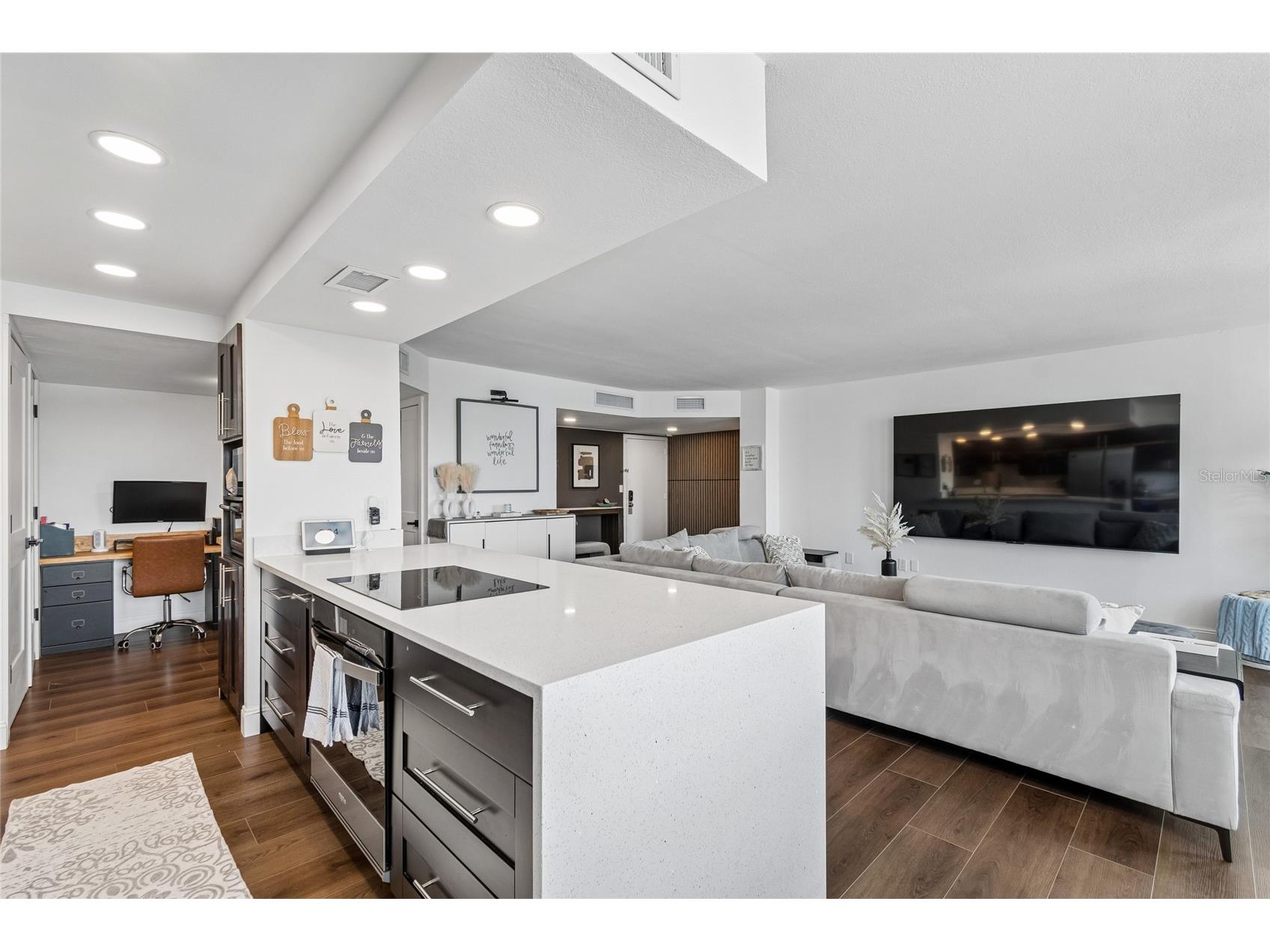 644 Island Way #405 Clearwater FL 33767 TB8521698 image6