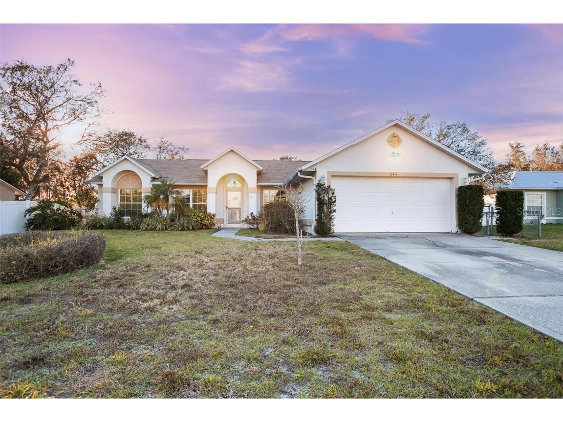 644 Mountain Way Ave Deltona FL 32728 V4928438 image1