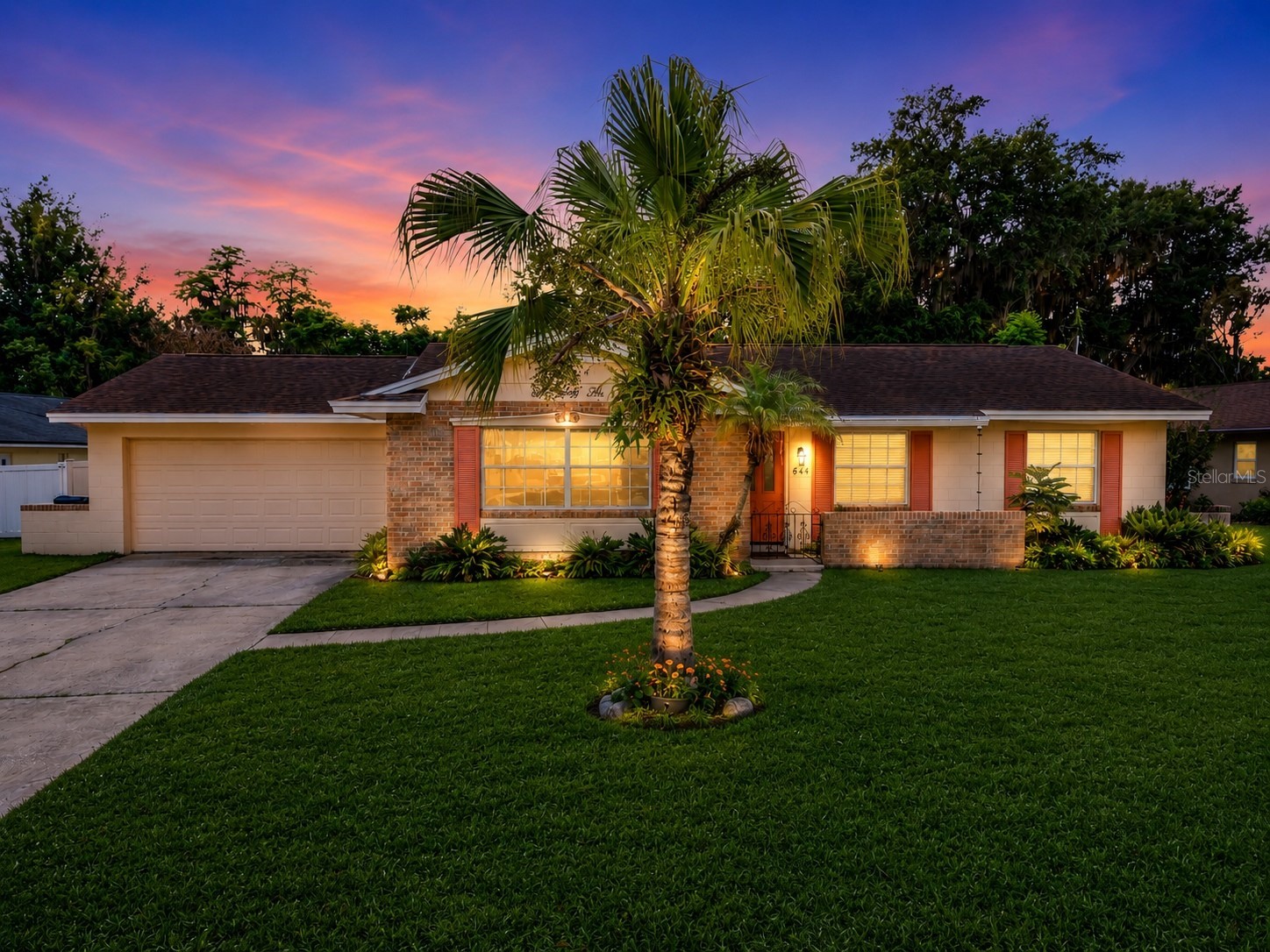 644 Viscaya Avenue Orlando FL 32839 P4939011 image1