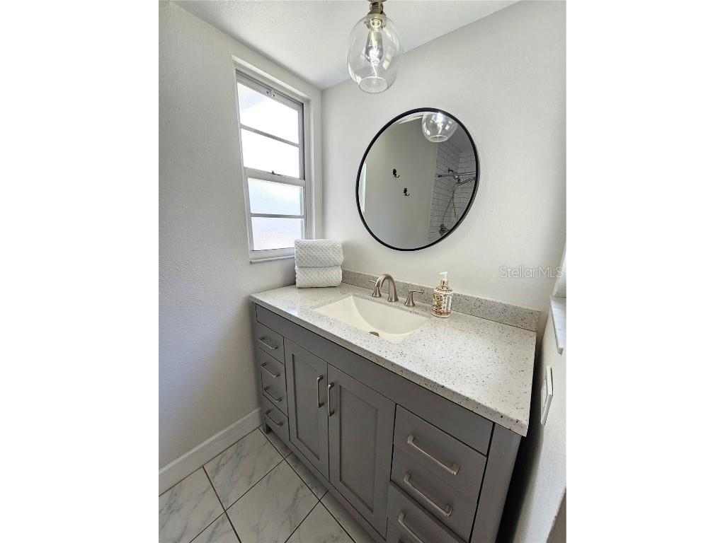 6442 Colonial Drive Sarasota FL 34231 R4909784 image12