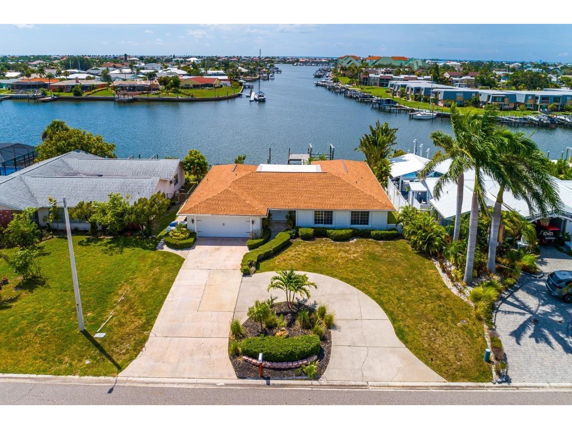 6442 Lake Sunrise Drive Apollo Beach FL 33572 - TAMPA BAY TB8382042 image1