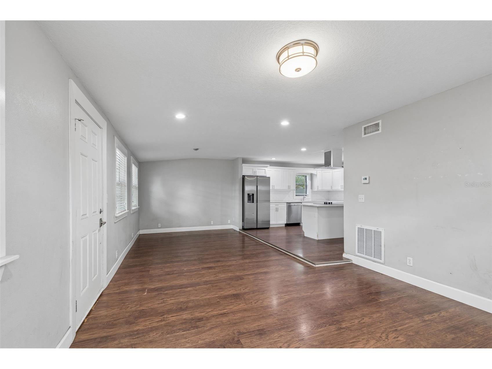 6443 31st Street N Saint Petersburg FL 33702 TB8503167 image4