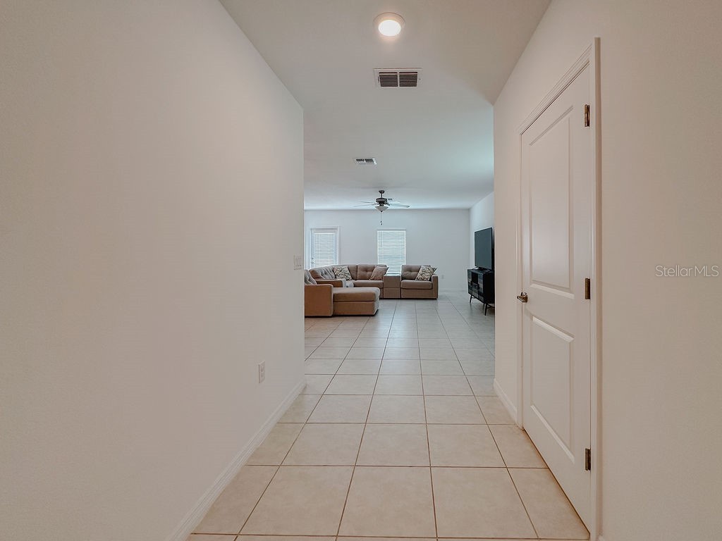 6444 Bar S Bar Trail Zephyrhills FL 33541 TB8387843 image3