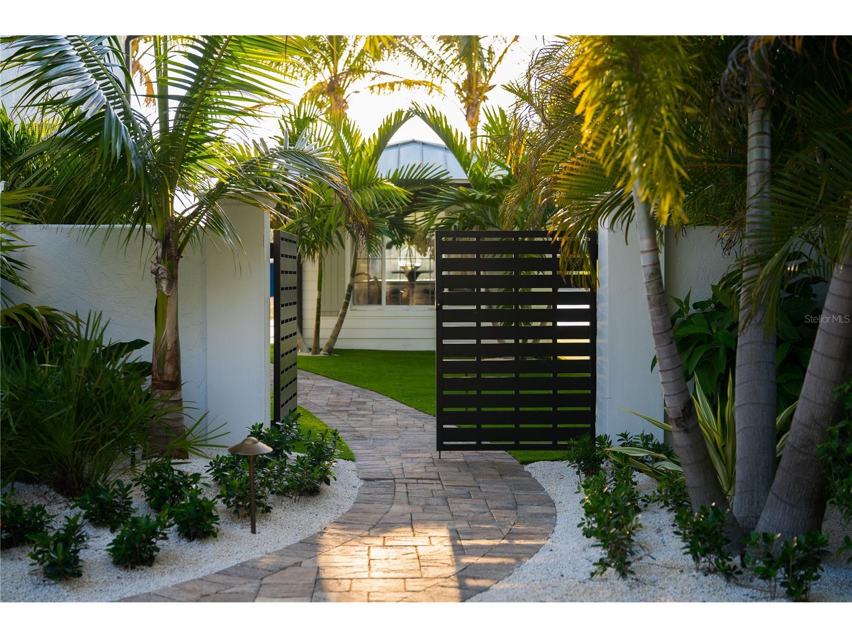 6448 Hollywood Boulevard Sarasota FL 34231 - INTACOASTAL WATERWAY A4697076 image34