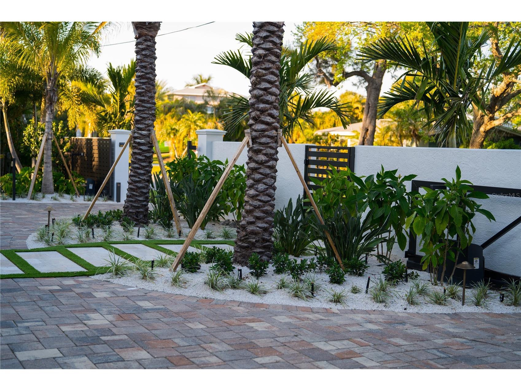 6448 Hollywood Boulevard Sarasota FL 34231 - INTACOASTAL WATERWAY A4697076 image36