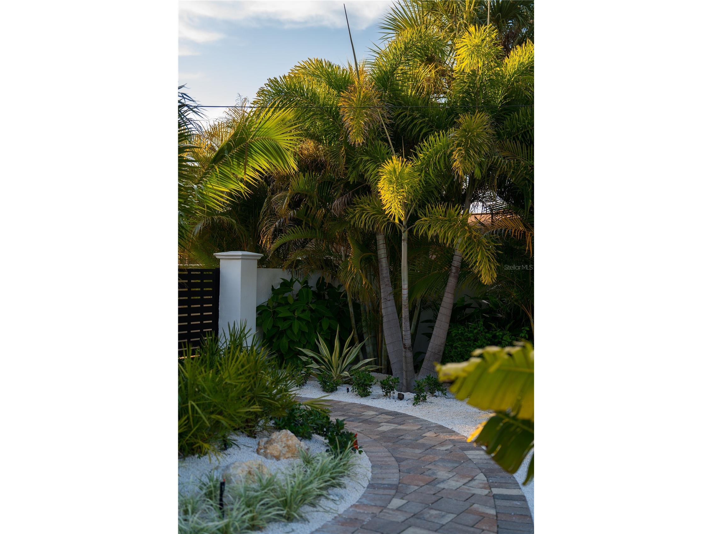 6448 Hollywood Boulevard Sarasota FL 34231 - INTACOASTAL WATERWAY A4697076 image37