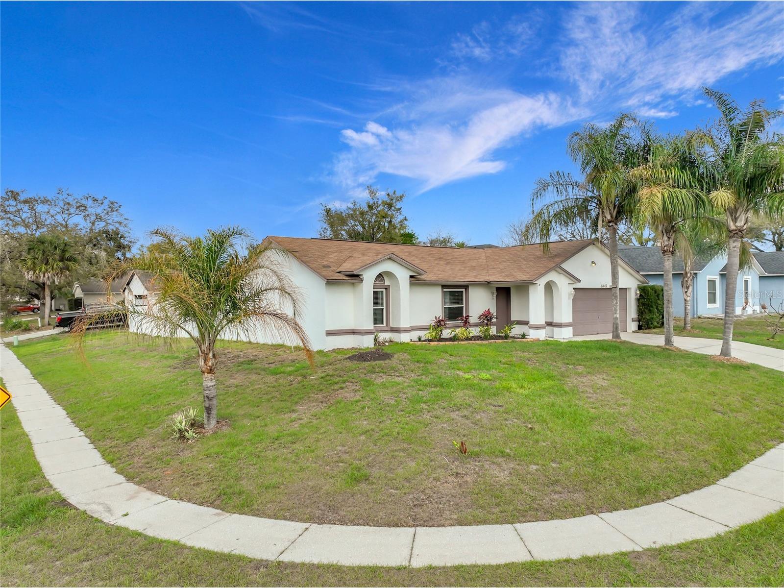 6449 Royal Tern Street Orlando FL 32810 O6390368 image1
