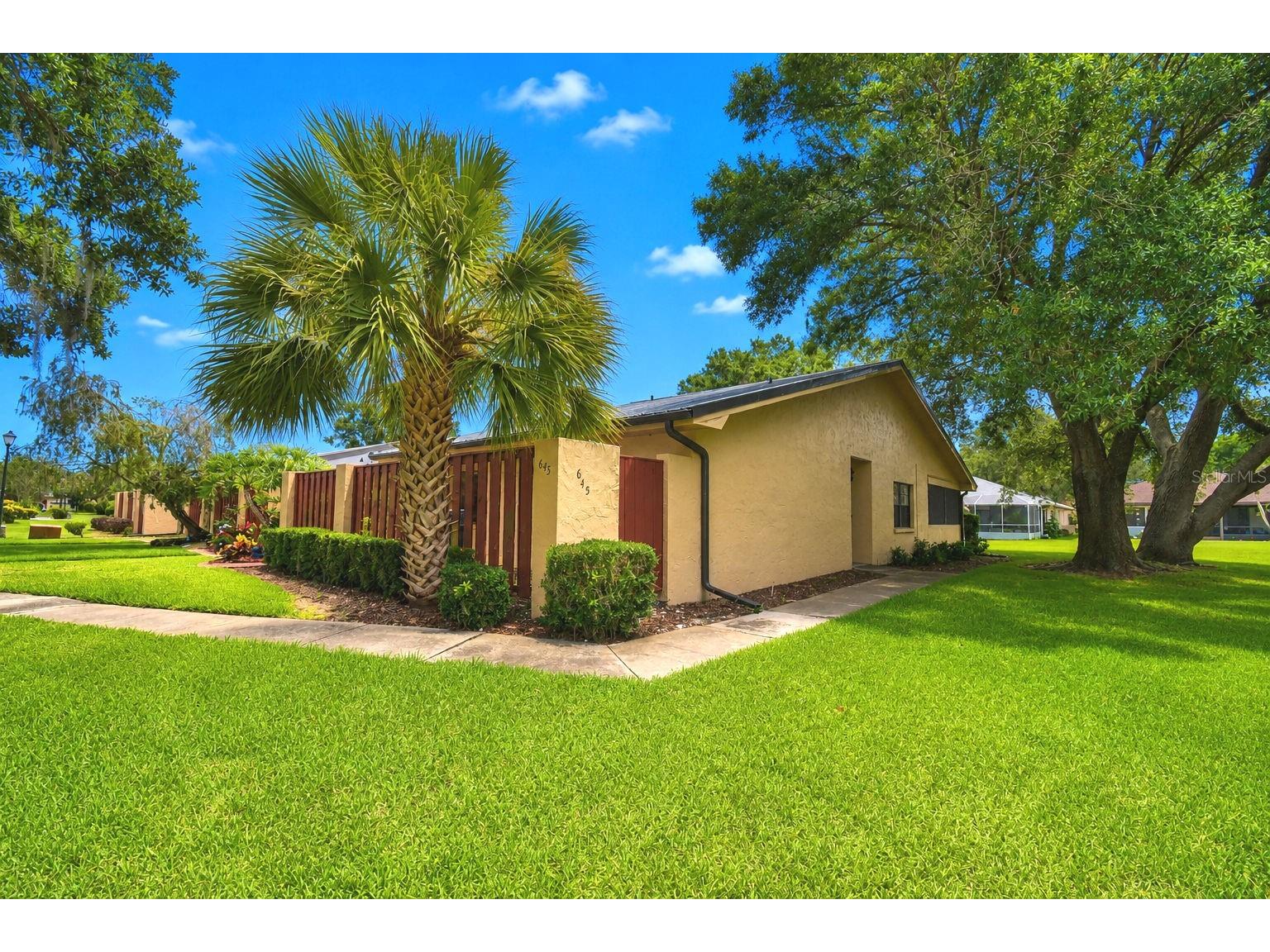 645 Broadmoor Circle #645 Winter Haven FL 33884 P4938978 image1