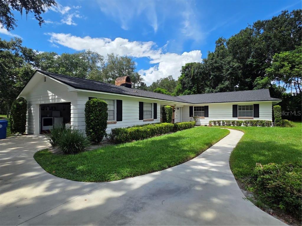 645 Lake Charm Drive Oviedo FL 32765 O6342276 image1