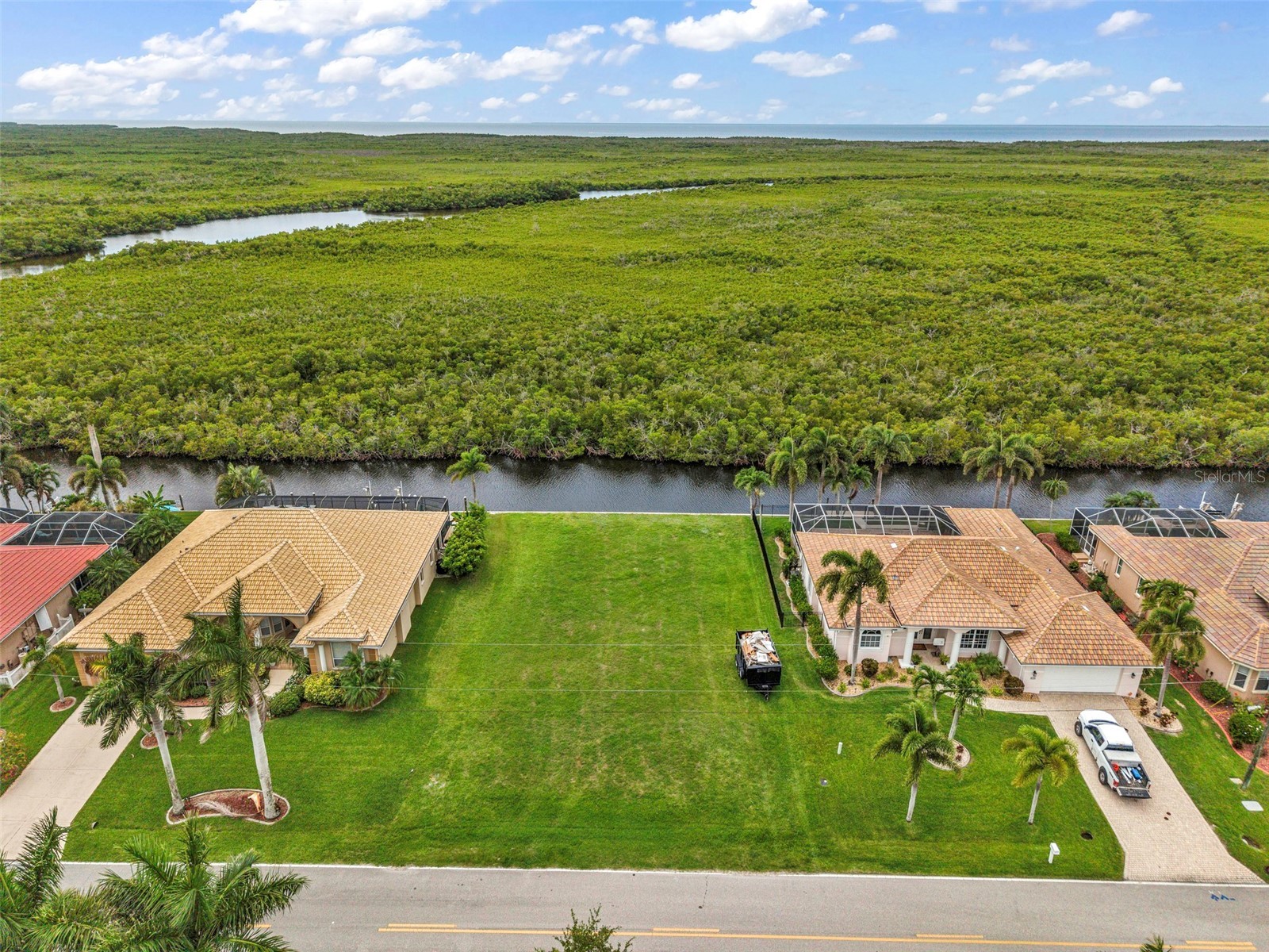 645 Macedonia Drive Punta Gorda FL 33950 C7526834 image2