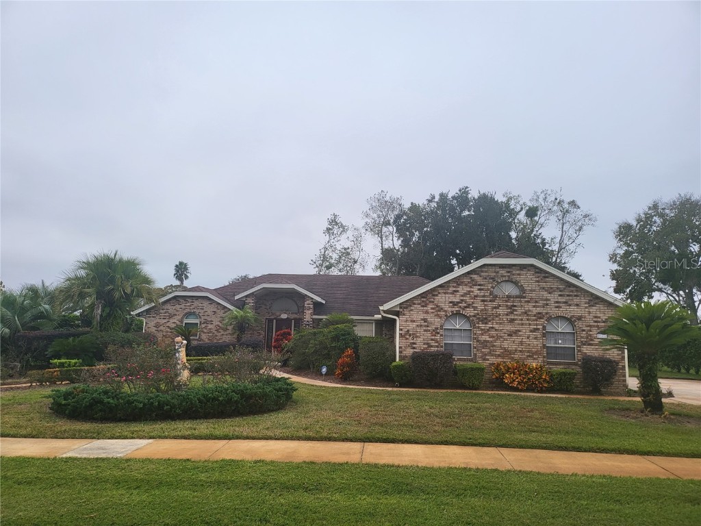 645 Moss Point Cove Court Debary FL 32713 O6157017 image1