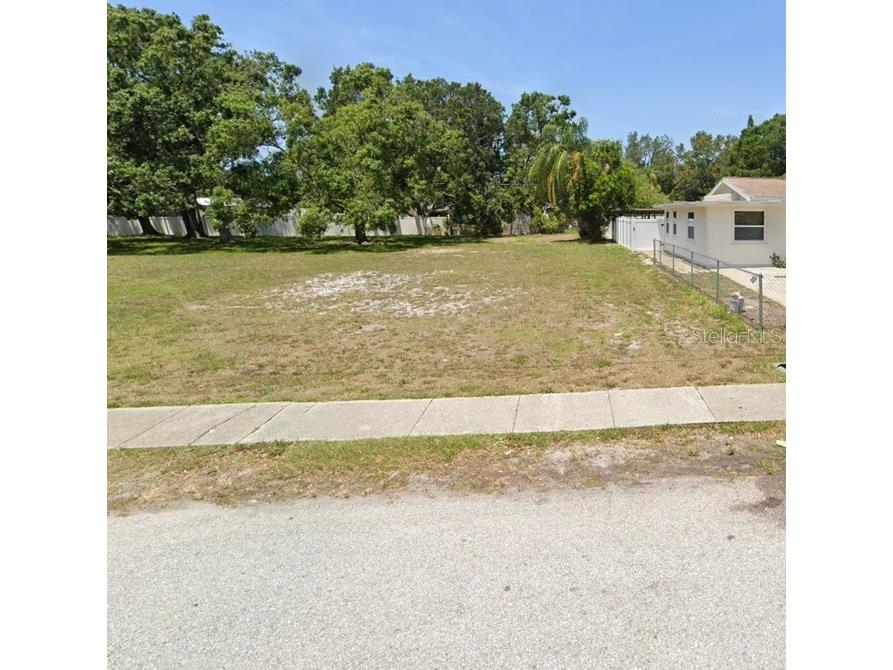 645 N Pompano Avenue Sarasota FL 34237 A4628629 image1
