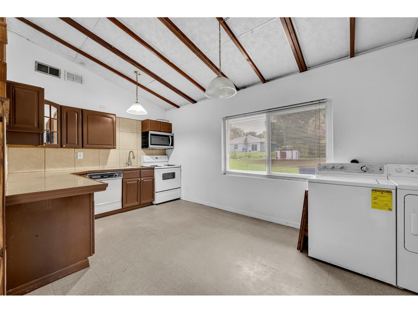 645 Park Avenue Orange City FL 32763 V4949448 image7