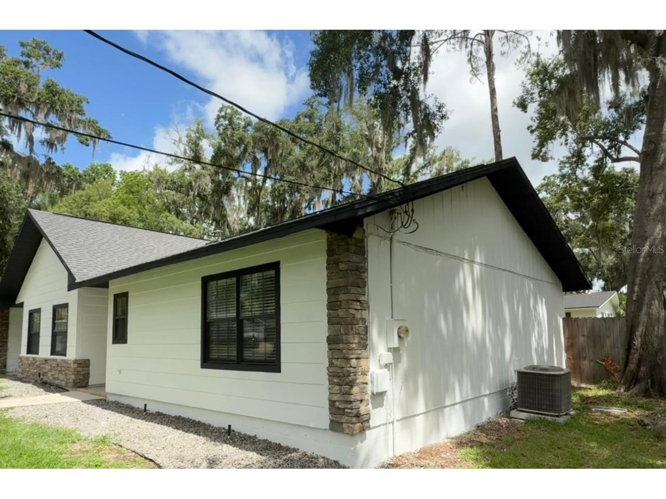 645 SE 21st Place Ocala FL 34471 OM725860 image3