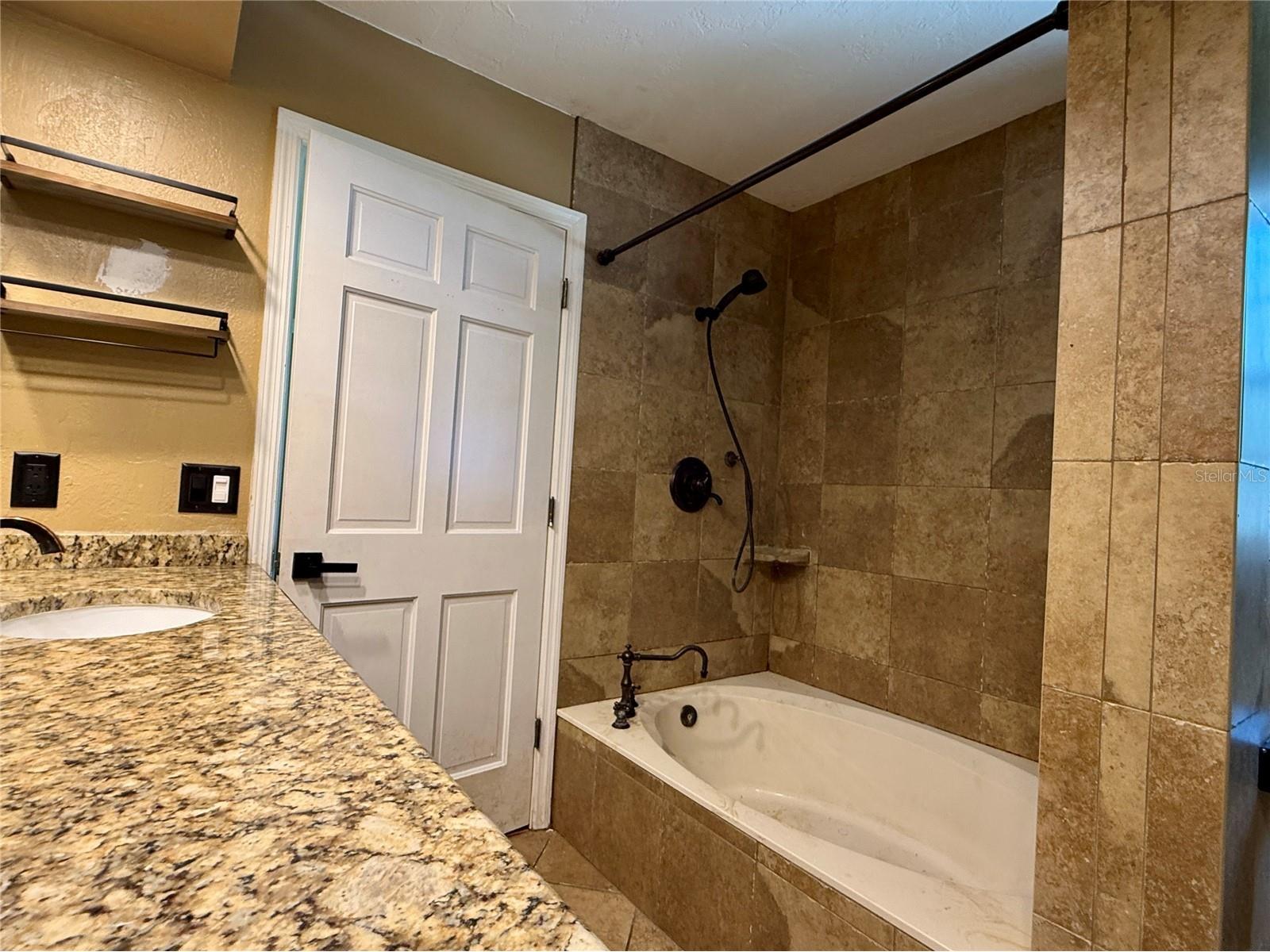 645 SE 21st Place Ocala FL 34471 OM725860 image36