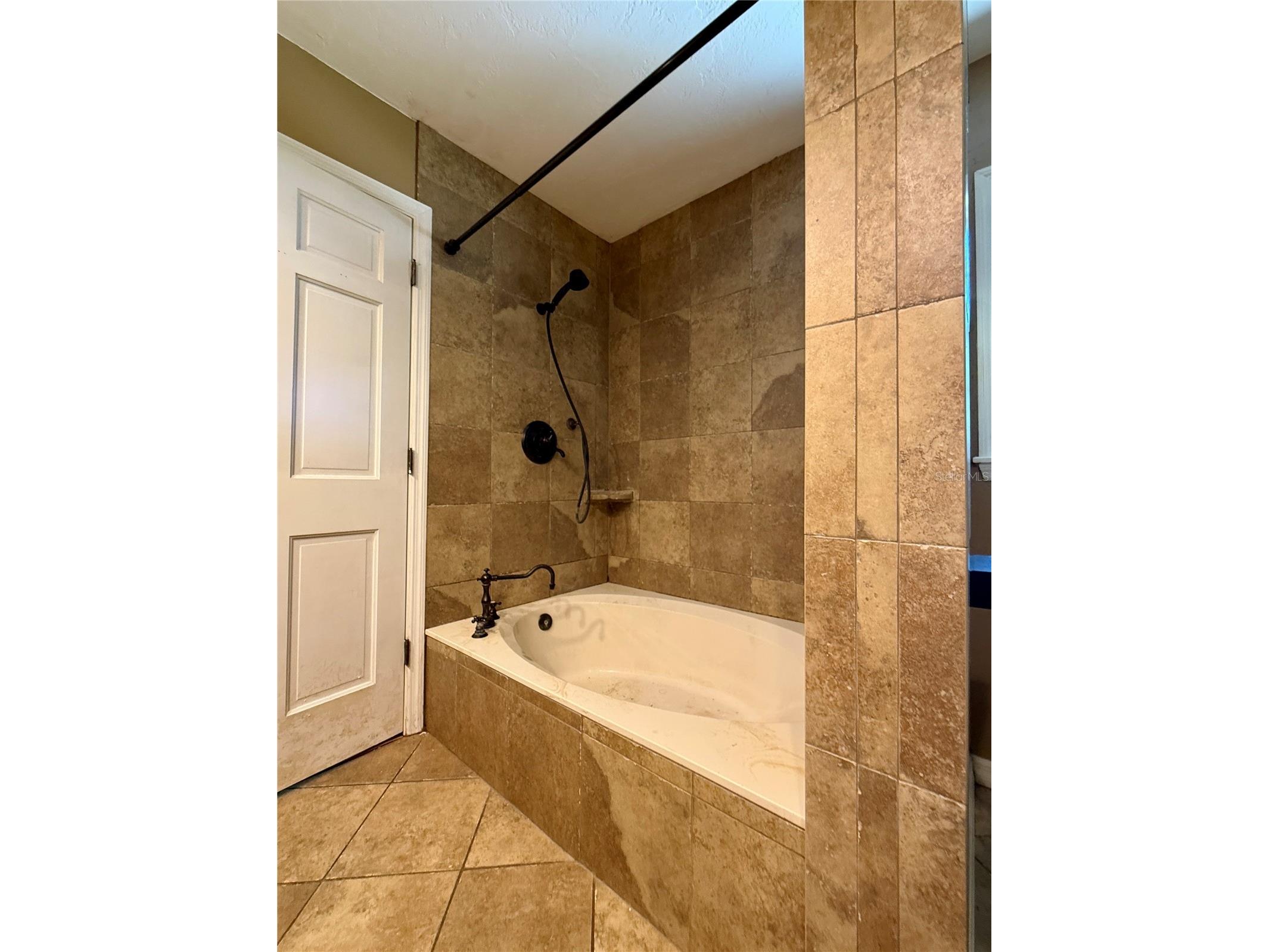 645 SE 21st Place Ocala FL 34471 OM725860 image37