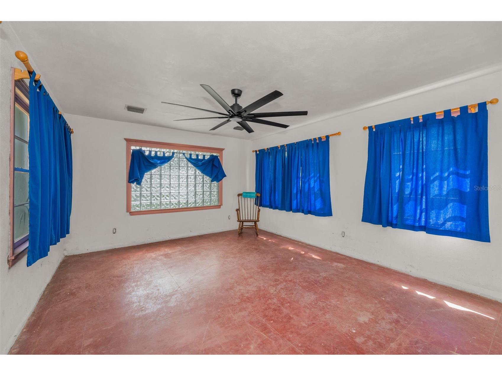 645 Villagrande Avenue S Saint Petersburg FL 33707 TB8420066 image10