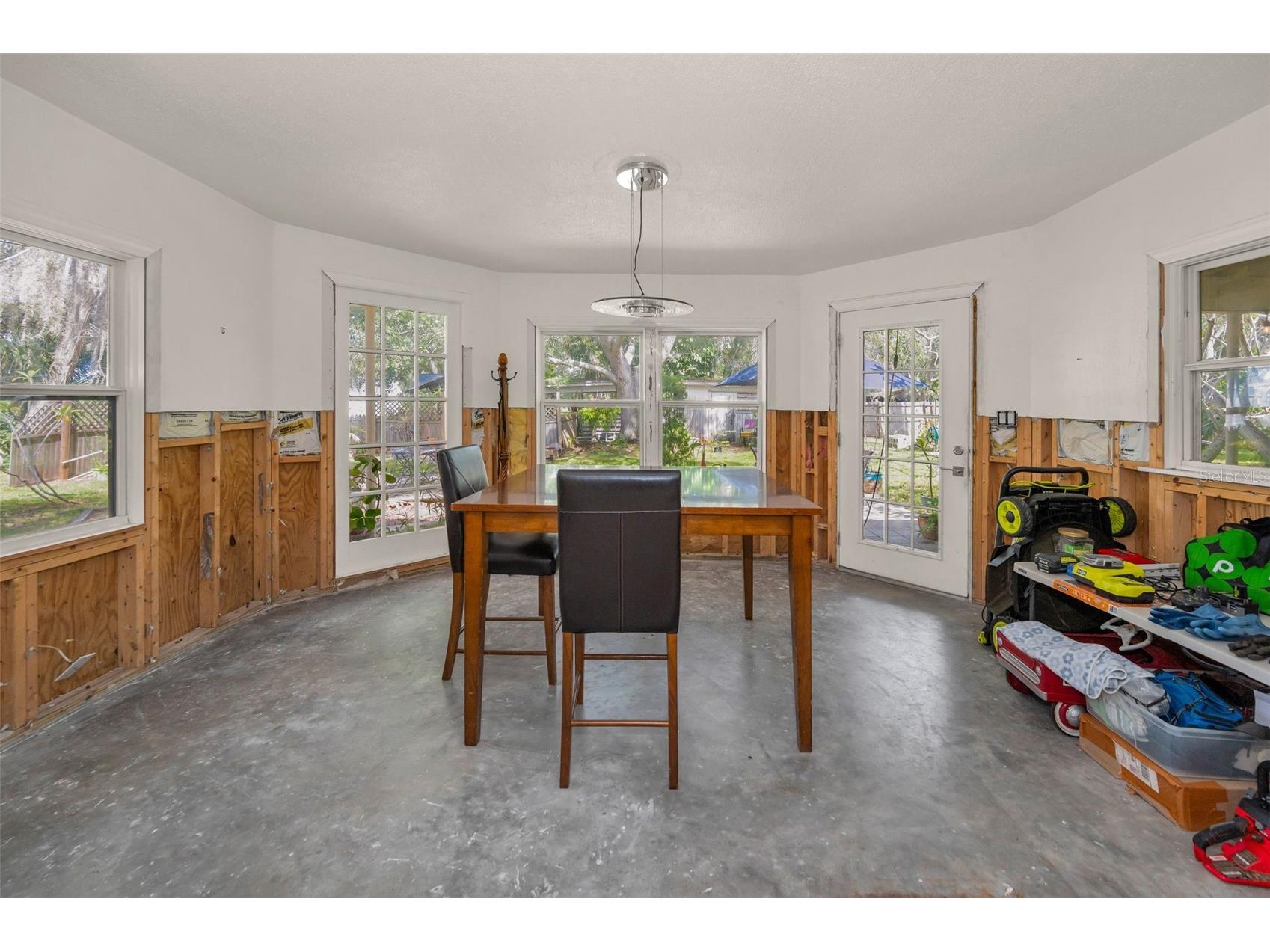 645 Villagrande Avenue S Saint Petersburg FL 33707 TB8420066 image9