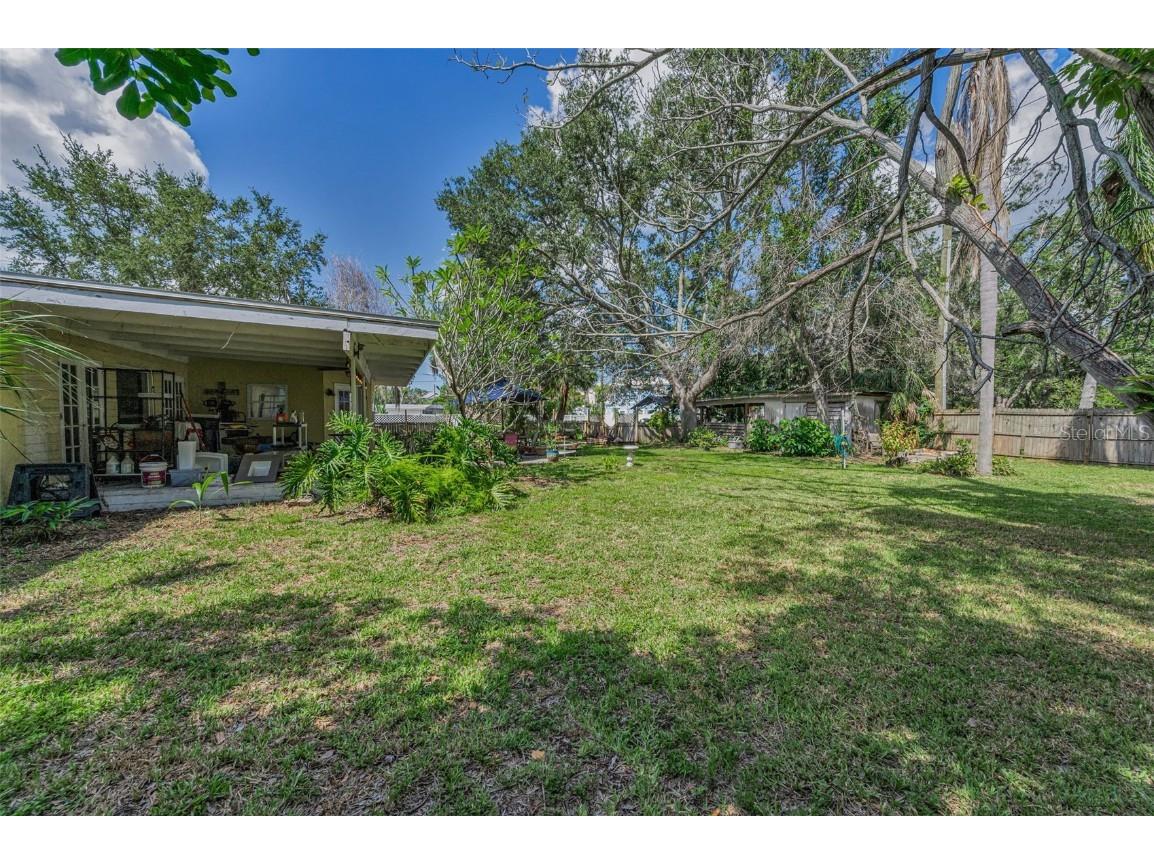 645 Villagrande Avenue S Saint Petersburg FL 33707 TB8420413 image10