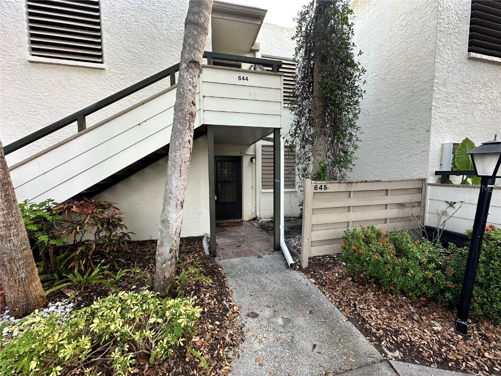 645 Woodlawn Drive Bradenton FL 34210 A4671591 image1