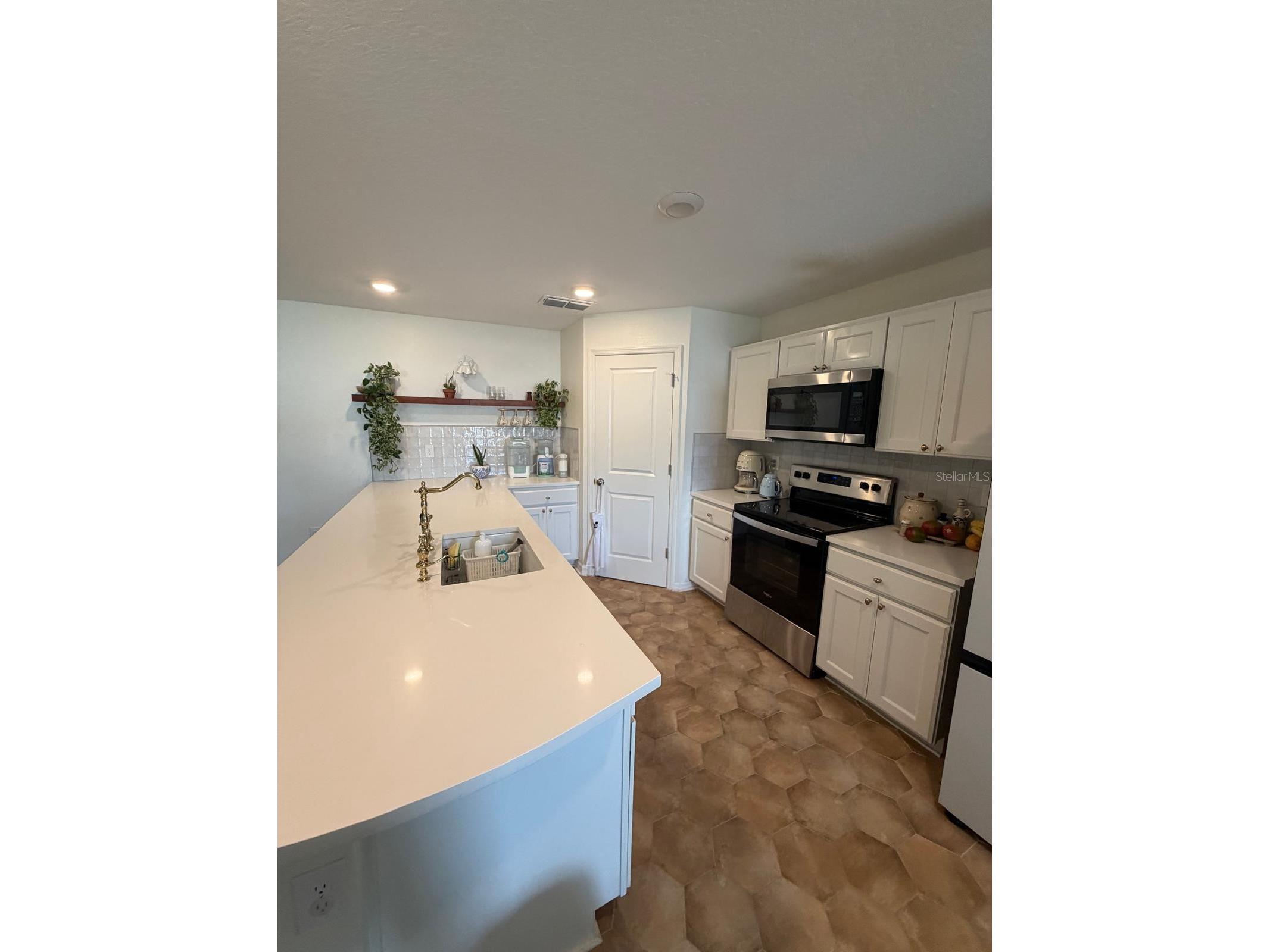 6450 Mariner Boulevard Spring Hill FL 34609 TB8493190 image9