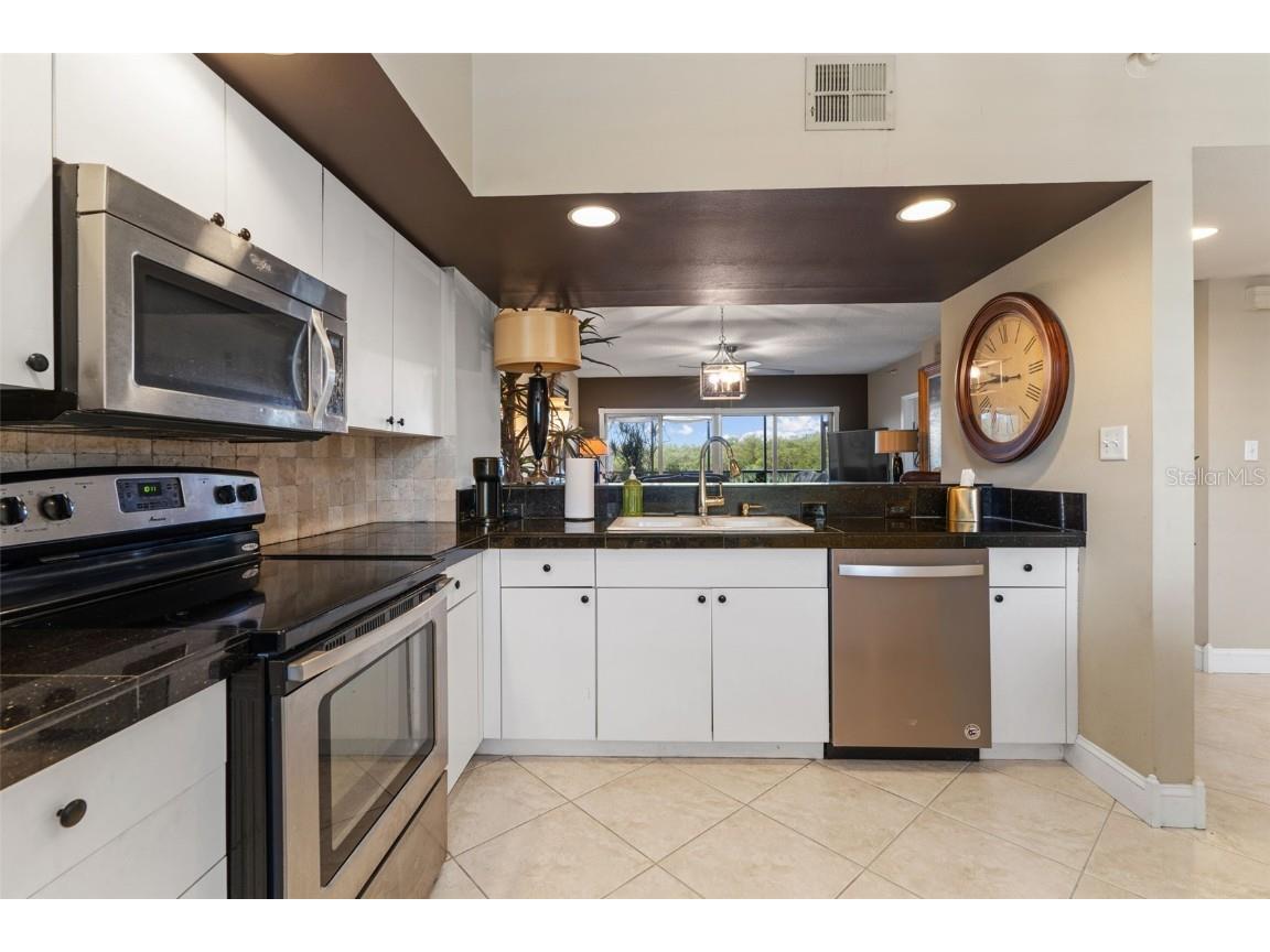 6450 Shoreline Drive #9105 Saint Petersburg FL 33708 - LONG BAYOU TB8311731 image9