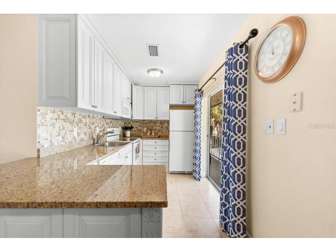 6451 Elmwood Avenue #H Sarasota FL 34231 A4673809 image26