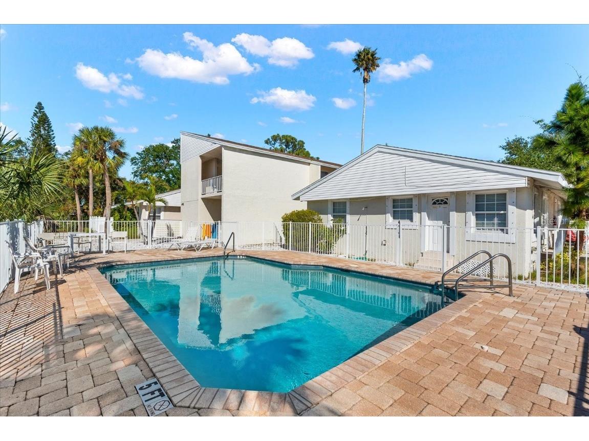 6451 Elmwood Avenue #H Sarasota FL 34231 A4673809 image58